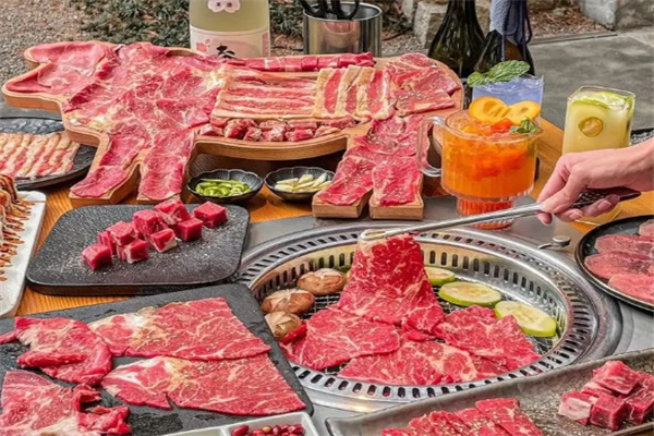 金牛自助烤肉加盟