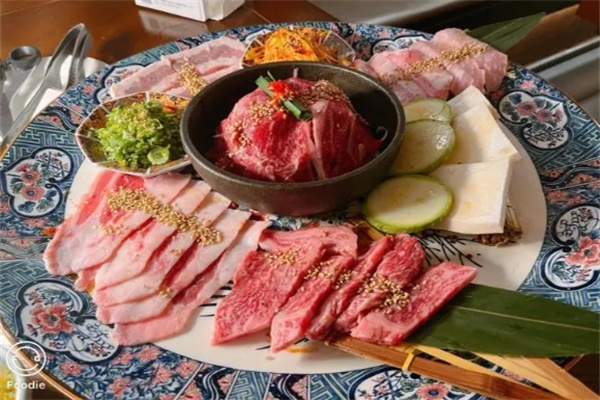 和牛村日式烤肉加盟
