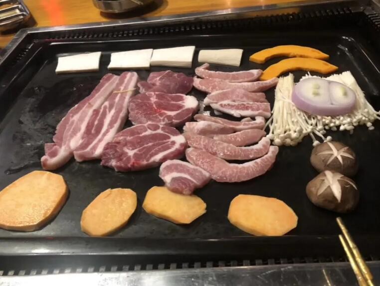 blackpig黑猪烤肉加盟