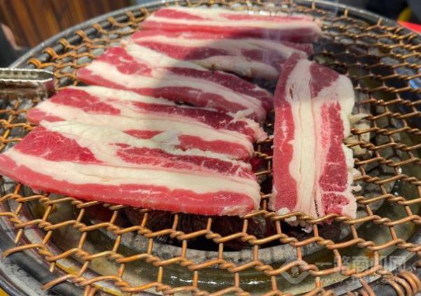 盗贼火炉烤肉 盗贼火炉烤肉