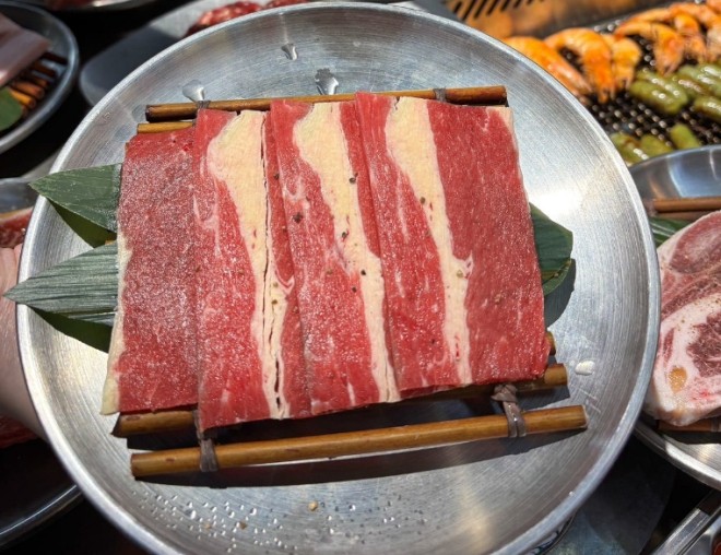 旋转自助烤肉加盟