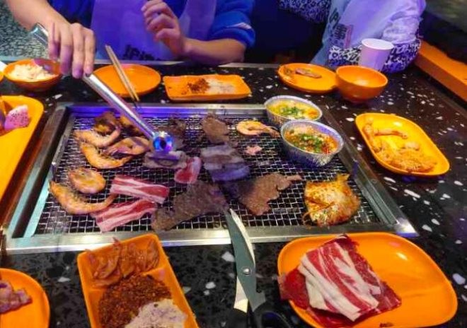 炉边往事烤肉加盟