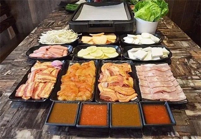 自助纸上烤肉加盟