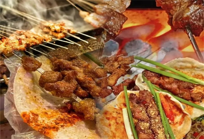 樊千翻两元签炭火烤肉 樊千翻两元签炭火烤肉