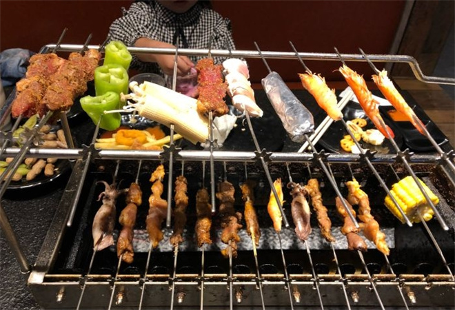干两杯自助烤肉餐厅 干两杯自助烤肉餐厅