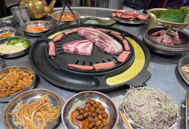 马场洞肉铺炭火烤肉 马场洞肉铺炭火烤肉