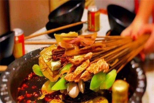 川东王大锅串串香麻辣烫加盟