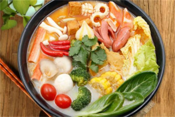 乾坤麻辣烫加盟