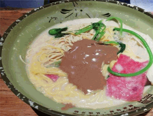 椒先生骨汤麻辣烫加盟