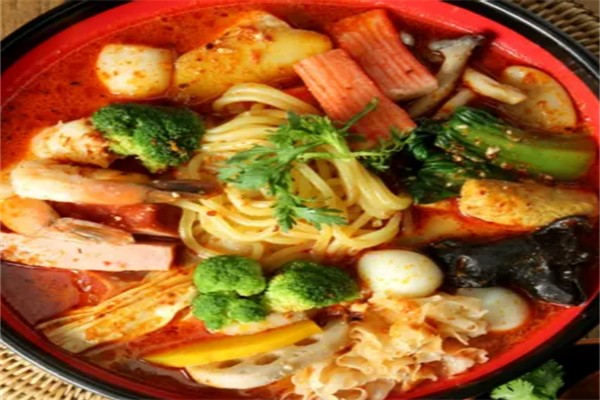 平安麻辣烫加盟