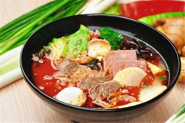 莫太极私房麻辣烫加盟