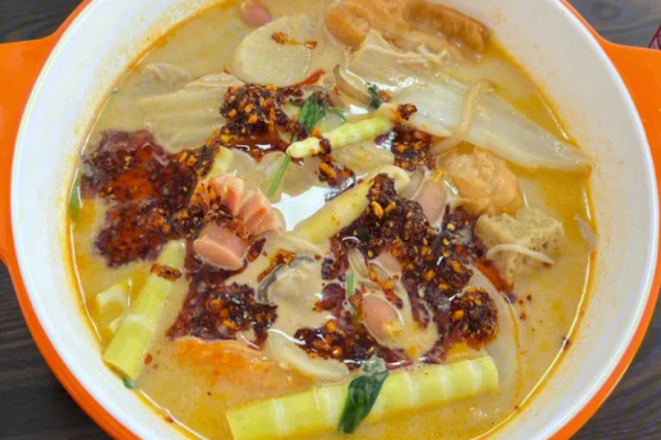 小辣仙麻辣烫加盟