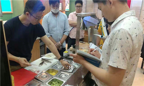 牛顿来了加盟