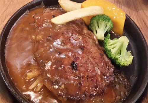 玛格萝妮比萨屋加盟
