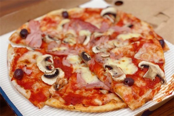 披萨马上诺加盟