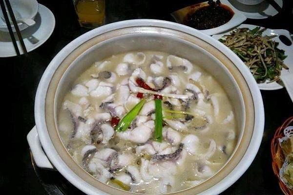 烈火水煮酸菜鱼加盟