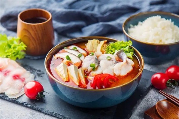 渔米情酸菜鱼米饭加盟