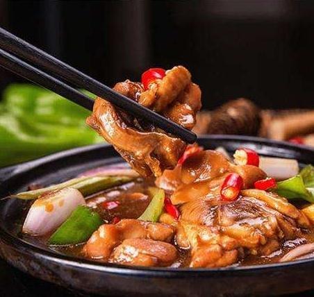 乔小厨黄焖鸡米饭加盟
