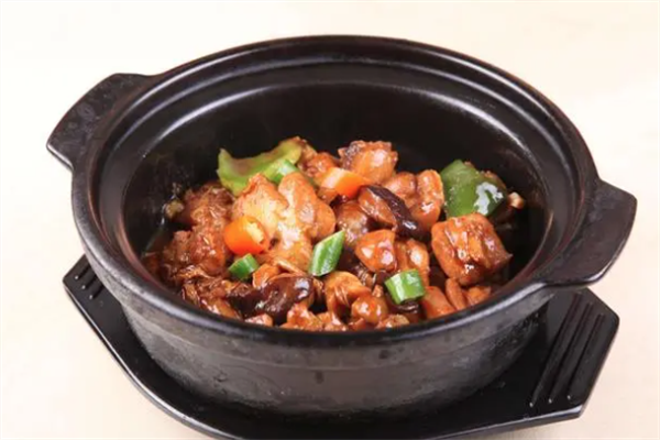 享福居黄焖鸡米饭加盟