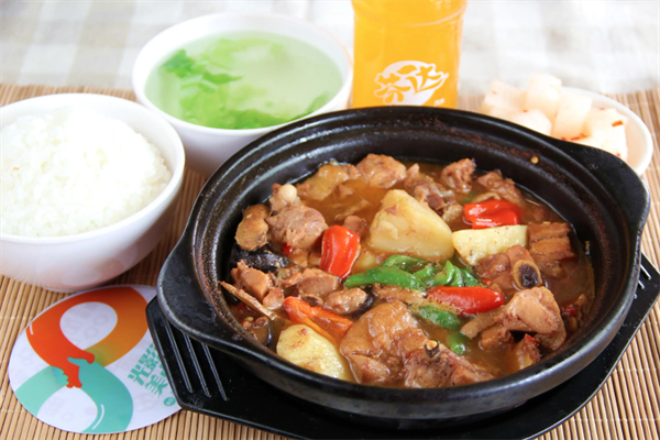 吉玲园黄焖鸡米饭加盟