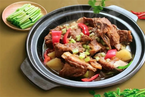 金玉黄焖鸡米饭加盟