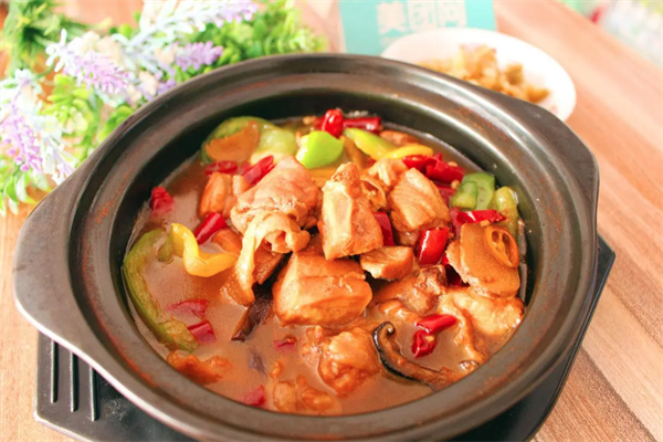 石铭甄黄焖鸡米饭加盟