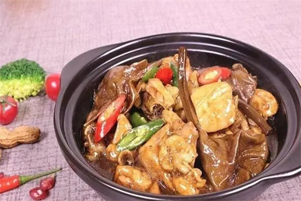 爸比烧鲍汁黄焖鸡米饭加盟