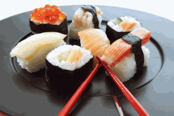 花井岩精致寿司加盟