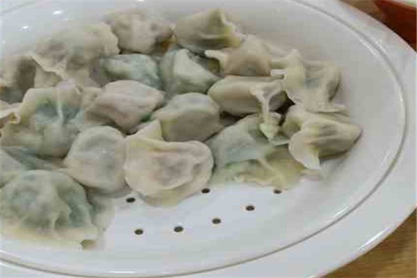 香滋淄自助水饺加盟