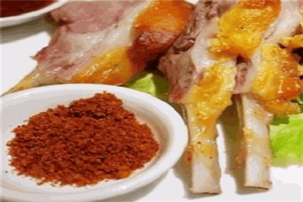 年坊饺子馆家常菜加盟