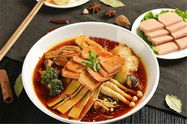 蜀枫炊冒菜加盟