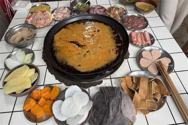 焱焱火锅冒菜加盟
