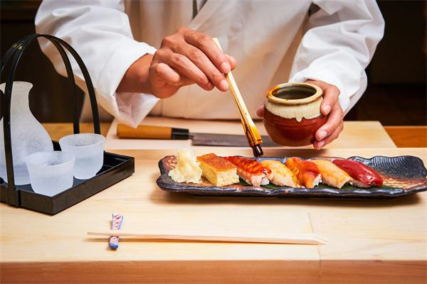 隆日本料理加盟
