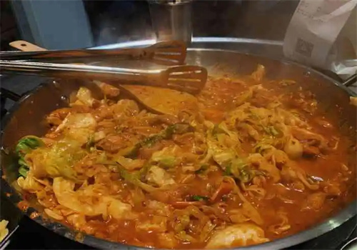 山烤辣鸡韩国料理加盟