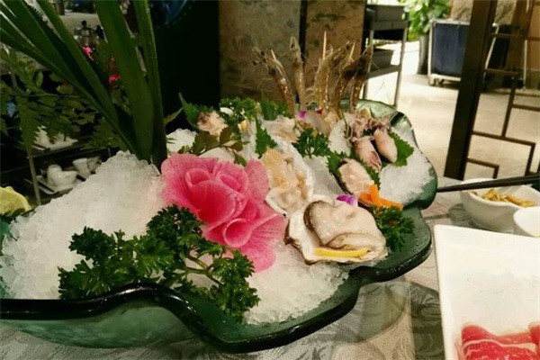 乐町日本料理火锅铁板烧加盟