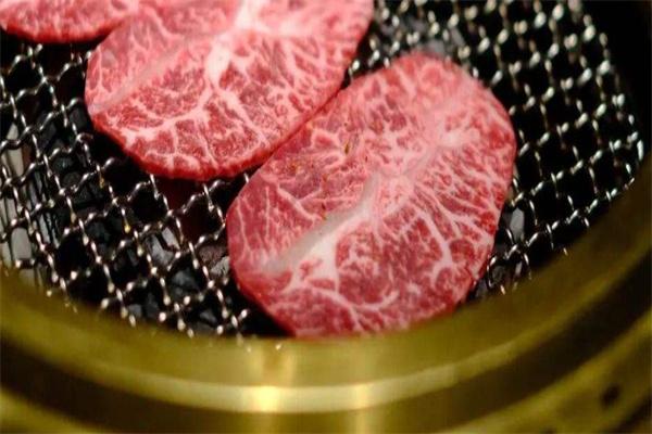 爱烧肉居酒屋加盟