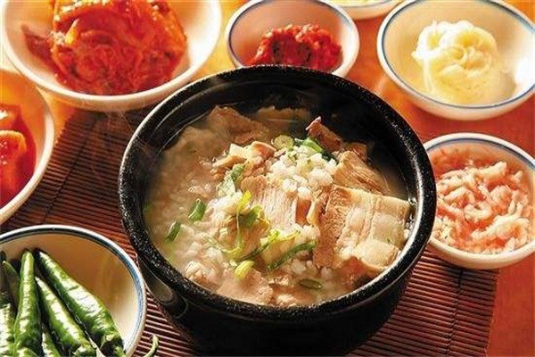 阿卡韩国料理加盟