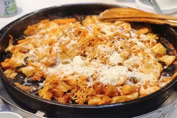 椰坛韩式土豆汤韩国料理加盟