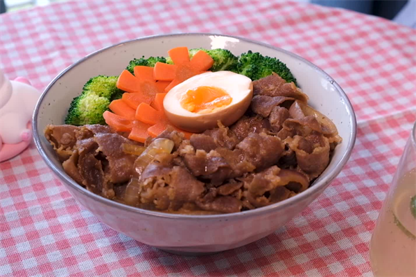 食小资日式肥牛饭加盟
