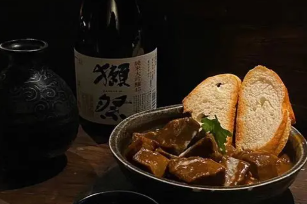 皇室炙烧鸟居酒屋加盟