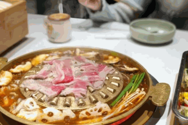 牛哒哒章鱼水煎肉加盟