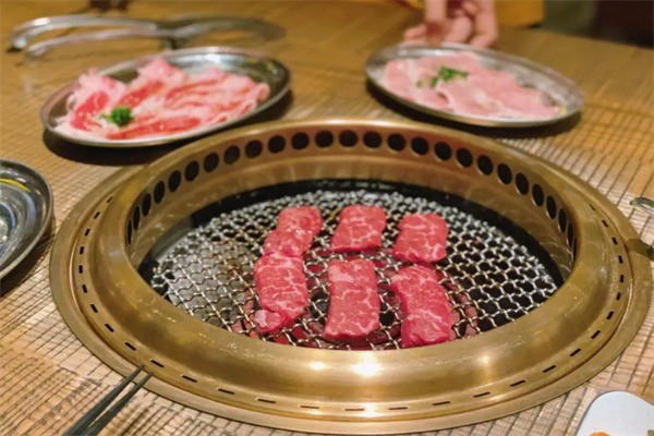 干杯烧肉居酒屋加盟