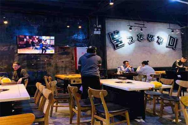辣椒高手韩国料理店加盟