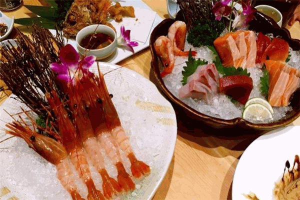 骏甲屋の夜桜加盟