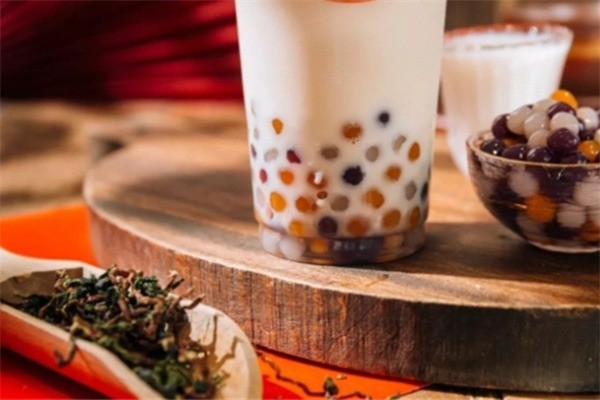 多纯奶茶加盟