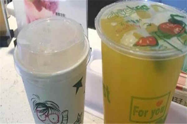 查理奶茶加盟