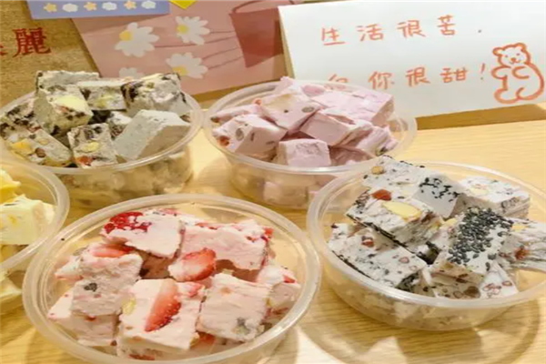 乐司喵厚切炒酸奶加盟
