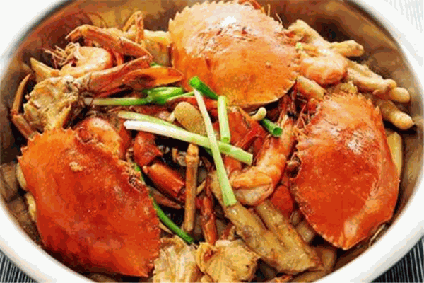 烈焰派对炭火干锅肉蟹煲加盟