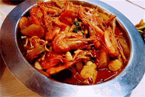 8090疯味肉蟹煲加盟