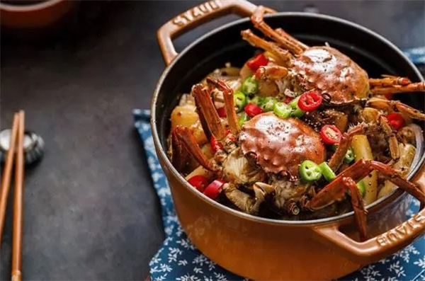 福瑞胖嘴肉蟹煲加盟